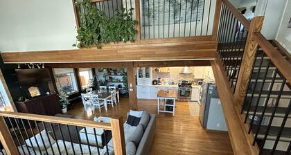 Cozy Cabin 250 steps to the beach. Family sized and puppy friendly. STAR-04394