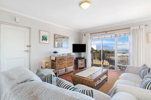 Smart TV - Big Bay Beach Club 37 (Cape Town)