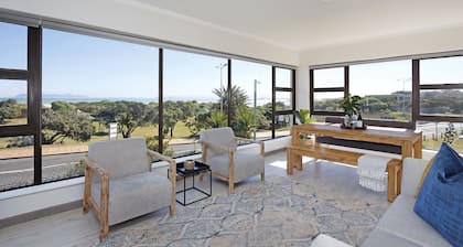 Cisterama 102 - Two Bedroom Apartment, Sleeps 4