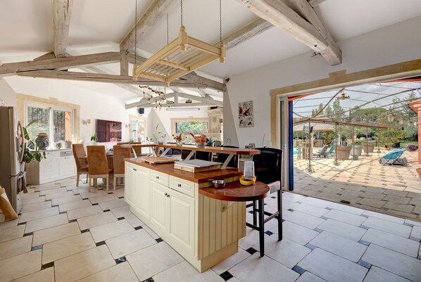 Interior - Le Havre Rubis, aux senteurs Thaï (Callian)