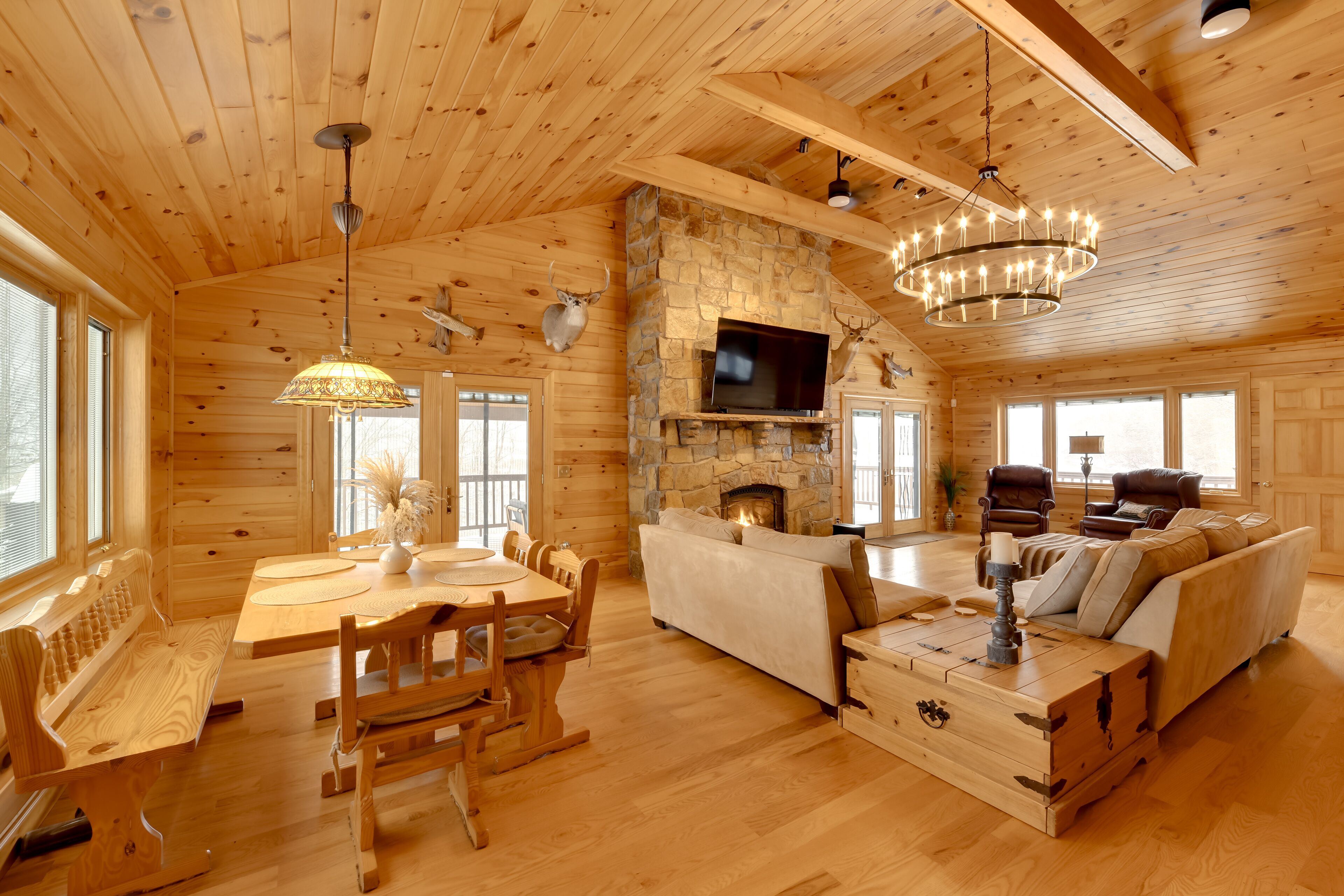 TV, fireplace, offices
