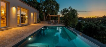 Terra villa - Two Bedroom Villa, Sleeps 4