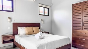 Hus, 3 soverom, privat basseng
