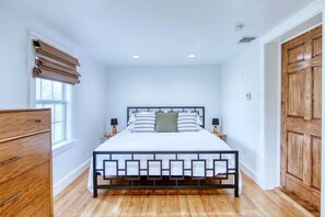 3 bedrooms, WiFi, bed sheets