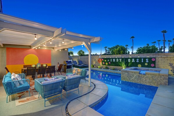 Outdoor pool, a heated pool