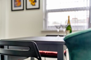 Apartment | Dining