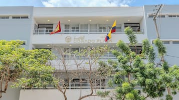 Fachada de la propiedad