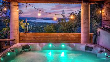 Bain à remous extérieur