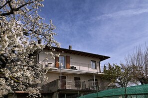 Exterior - Appartamento Orizzonte by Theater Home - with marvellous lake view (Tignale)