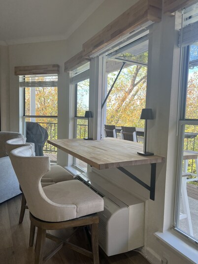 STEPS TO LAKE TEXOMA & TANGLEWOOD RESORT - MEMBERSHIP ACCESS INCLUDED