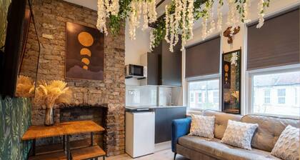 Cosy 1 Bed Duplex - Close to Metro - NW2