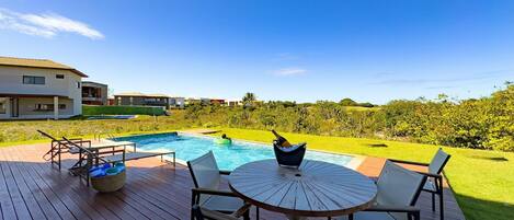Vila | Piscina | Piscina externa