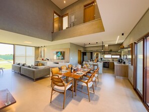 Vila | Tempat makan