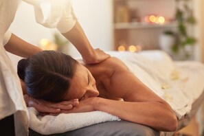 Body treatments, detox wraps
