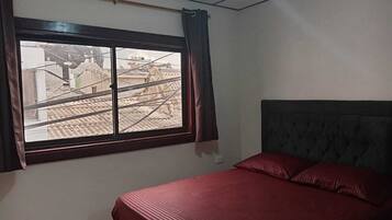 Allergitestet sengetøy, minibar og individuelt innredet