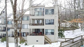 Exterior - Premiere Two bedroom getaway Slope Side Wintergreen Resort Condo (Wintergreen)