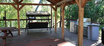 Kenai River Suites 2 bedroom 1 bathroom on the River