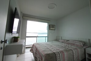 4 bedrooms, iron/ironing board, WiFi, bed sheets - Porto Real Resort - Frontal MAR - PÉ NA Areia (Mangaratiba)