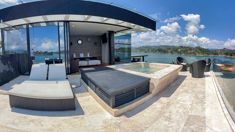 Vivanti Resort