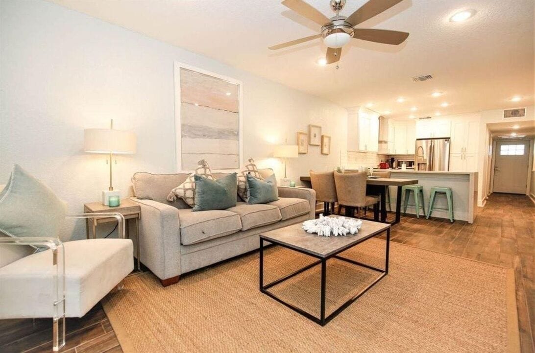 Stylish & Modern Horseshoe Bay Waterfront Retreat!