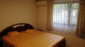 3 chambres, fer et planche à repasser, lit de bébé portatif, Wi-Fi