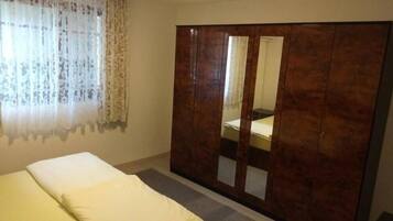 3 chambres, fer et planche Ă repasser, lit parapluie, Wi-Fi