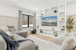 TV - Quiet Rural Escape – Updated Home on 2 Acres w/ Fire Pit (Red Wing)