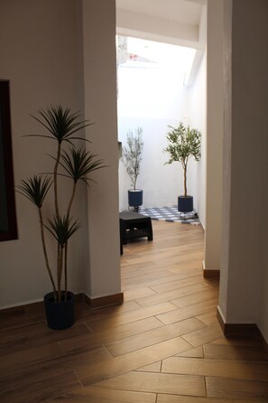 Business Room | Terrace/patio - Centrico House (Taxco)