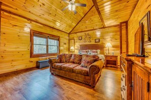 Smart-TV, Kamin, Videospiele