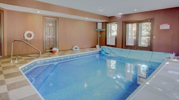 Piscina interna, piscina aquecida