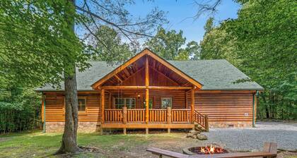 Indoor Pool Fun Cozy Cabin for the Whole Family