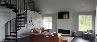 The Cabin At Keuka Lake-Great Views overlooking the Lake!