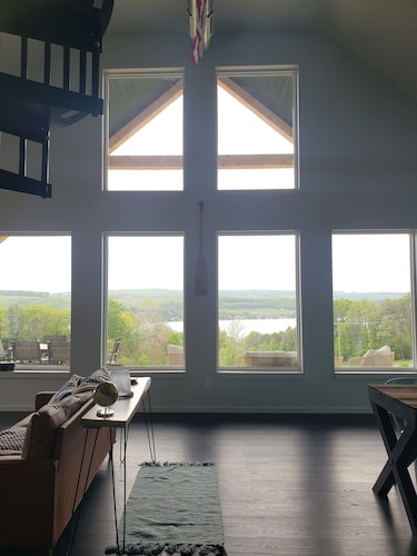 The Cabin At Keuka Lake-Great Views overlooking the Lake!