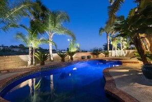 Pool - Private and spacious home w/mountain & city views (Los Angeles)