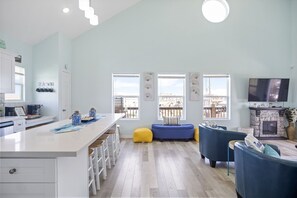 Interior - Mins from Beach! 5BR Sleeps 15, Games, Kids Playground, Pet Friendly, Tiki Bar  (Bolivar Peninsula)