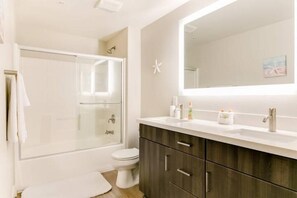 Bathroom - Recharge in the Spa at a Westwood Hideaway G06 (Los Angeles)