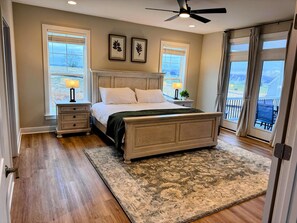 6 chambres, fer et planche à repasser, lit parapluie, Wi-Fi gratuit