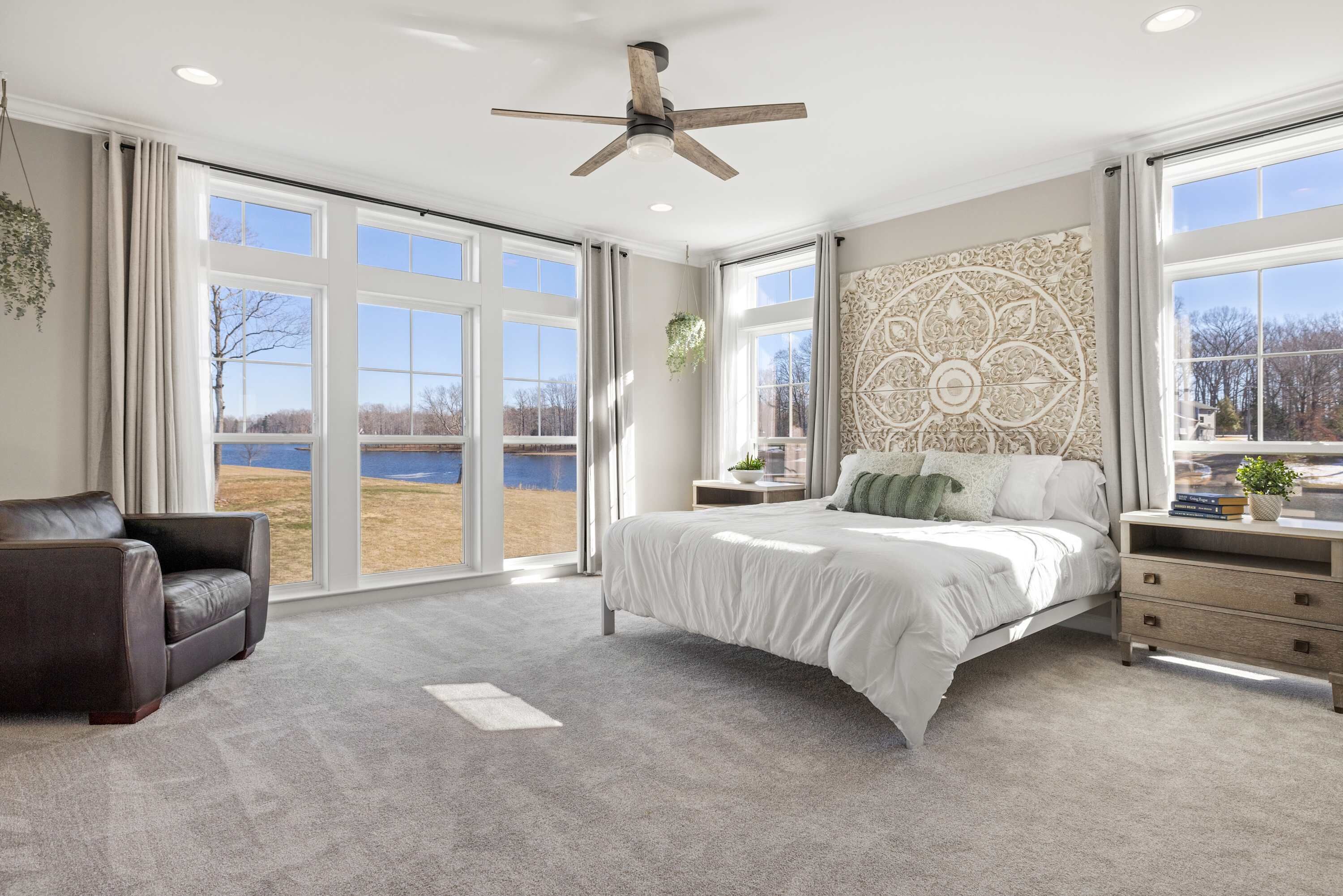 6 多间卧室、办公桌、熨斗/熨衣板、旅行婴儿床