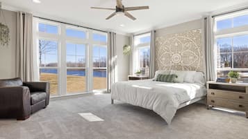 6 bedrooms, desk, iron/ironing board, travel crib