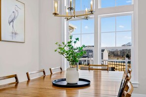 Dining - Lakefront Luxury - NEW 6BR, Lake Anna, Dock, Games (Mineral)