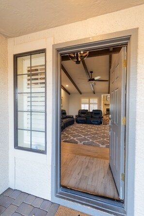 Interior - The Rexford-4 bdrm, Pool, Pickleball Court, Basketball (Mesa)