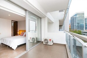 2 室のベッドルーム、アイロン / アイロン台、WiFi (無料)、ベッドシーツ