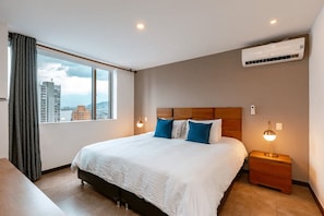 2 quartos, ferros/tábuas de passar roupa, Wi-Fi de cortesia