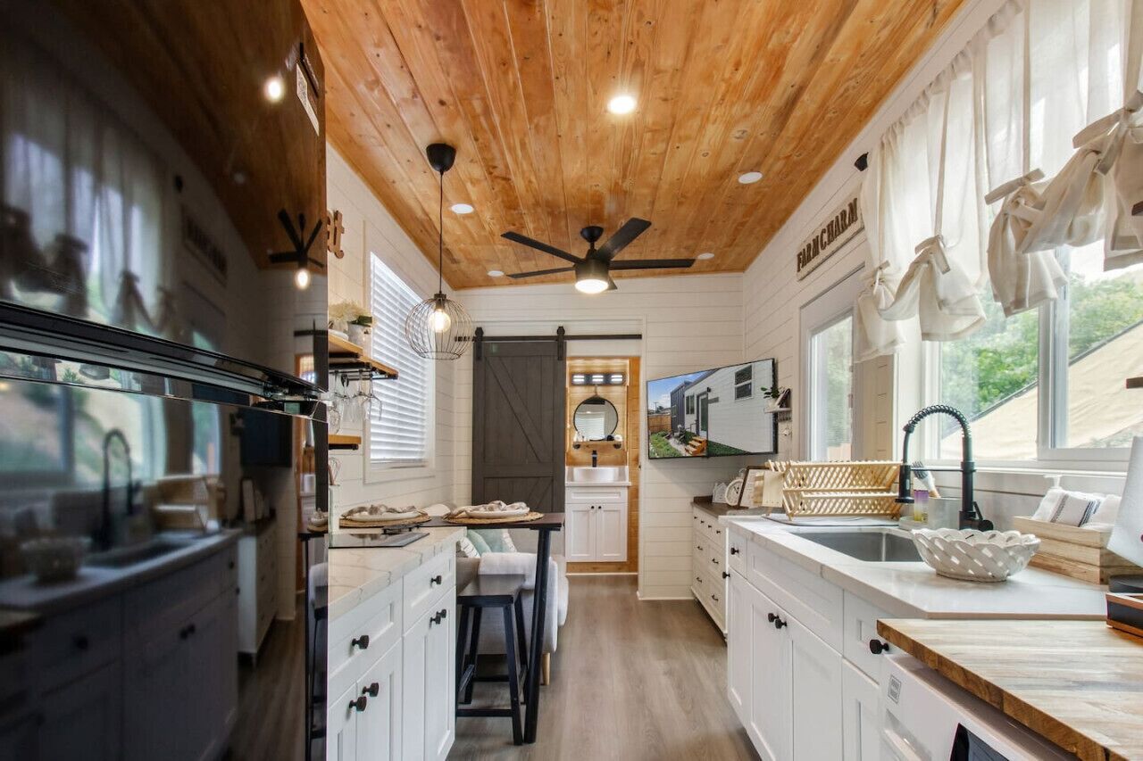 Microwave, coffee/tea maker, cookware/dishes/utensils