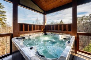 Bain à remous intérieur