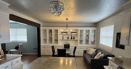 Edmond 4 bedroom, 2.5 bathroom open and peaceful ranch house.