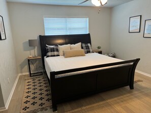 4 chambres, bureau, fer et planche à repasser, Wi-Fi