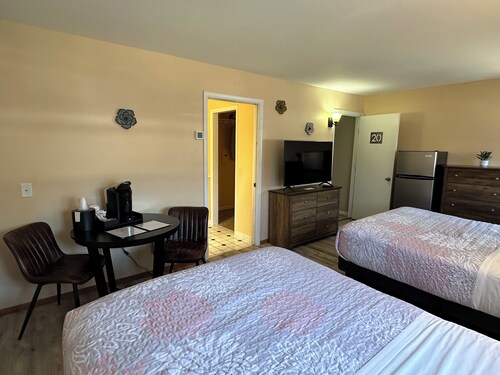 DownTown Inn