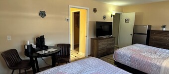 DownTown Inn