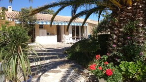 Exterior - Villa Avec Piscine, Proche de la mer Dans Jardin Clos Fleuri, Animaux Acceptés (La Londe Les Maures)